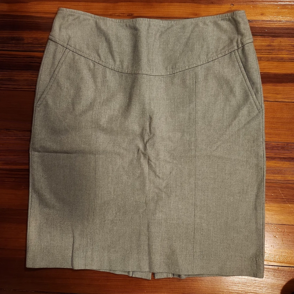 Banana Republic Gray Pencil Skirt